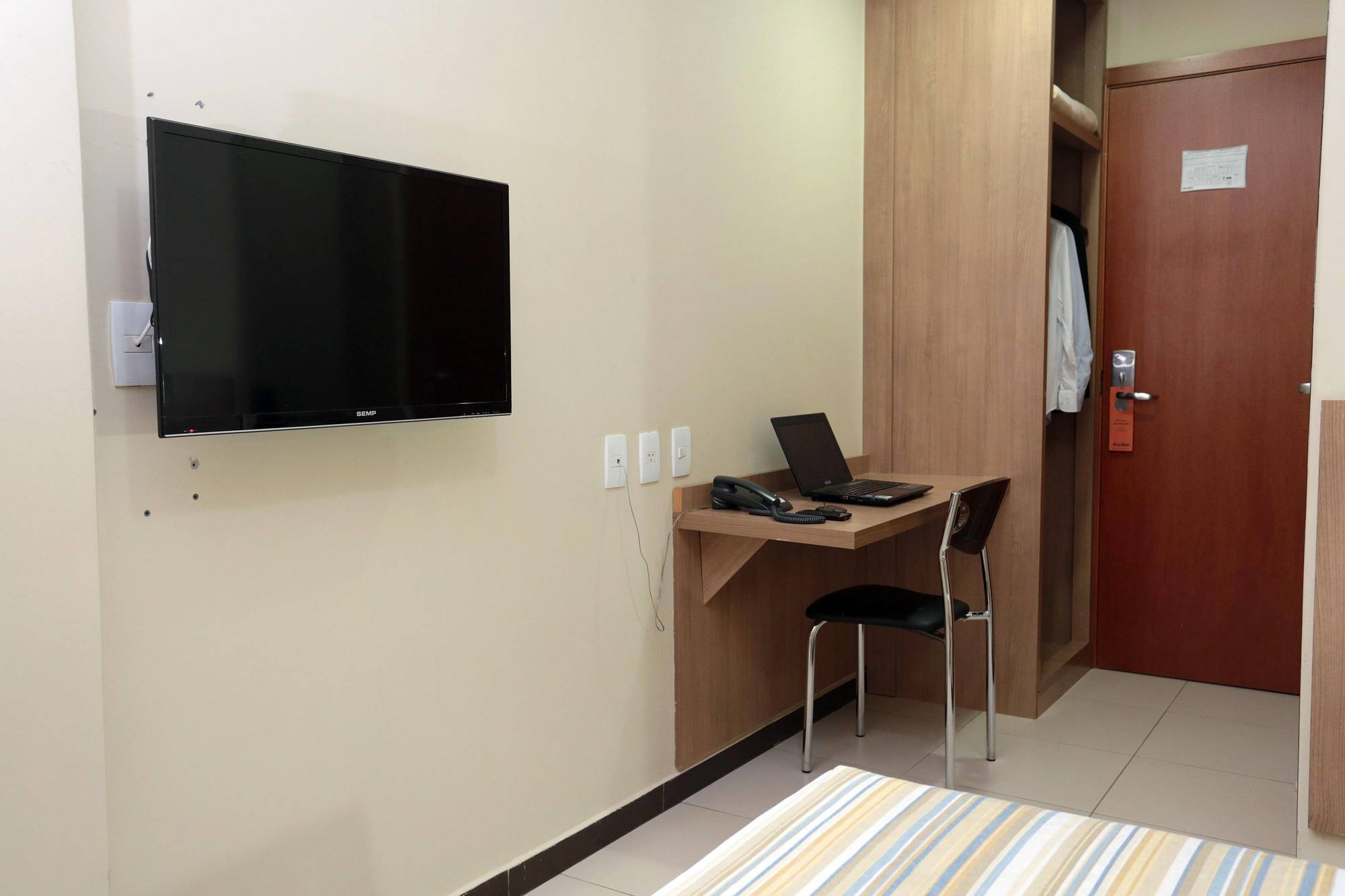 Golden Tower Express Araraquara By Fenix Hoteis Exterior photo